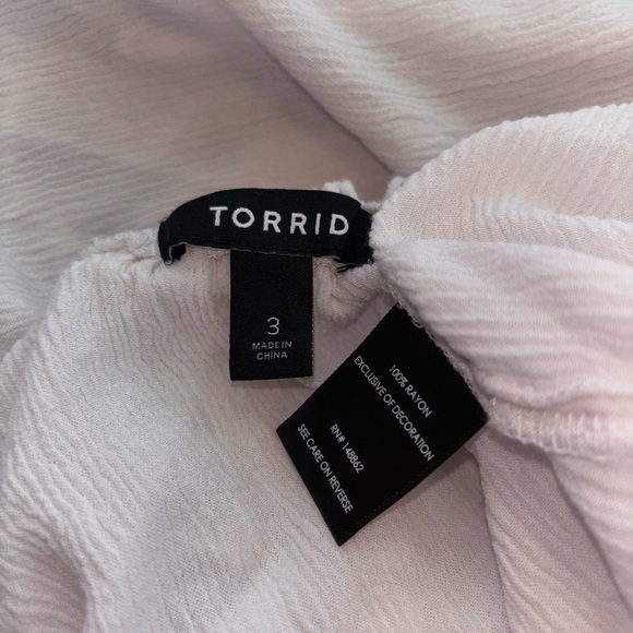 Torrid White Cream Crochet Back Open Drape Front Cardigan Size 3X Boho Romantic - Picture 4 of 5